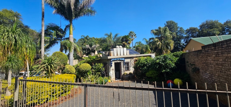 6 Bedroom Property for Sale in Schoemansville North West